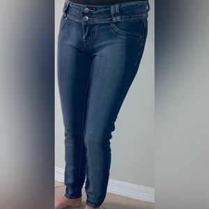 Fashion 2 Love Jeans size 3‎